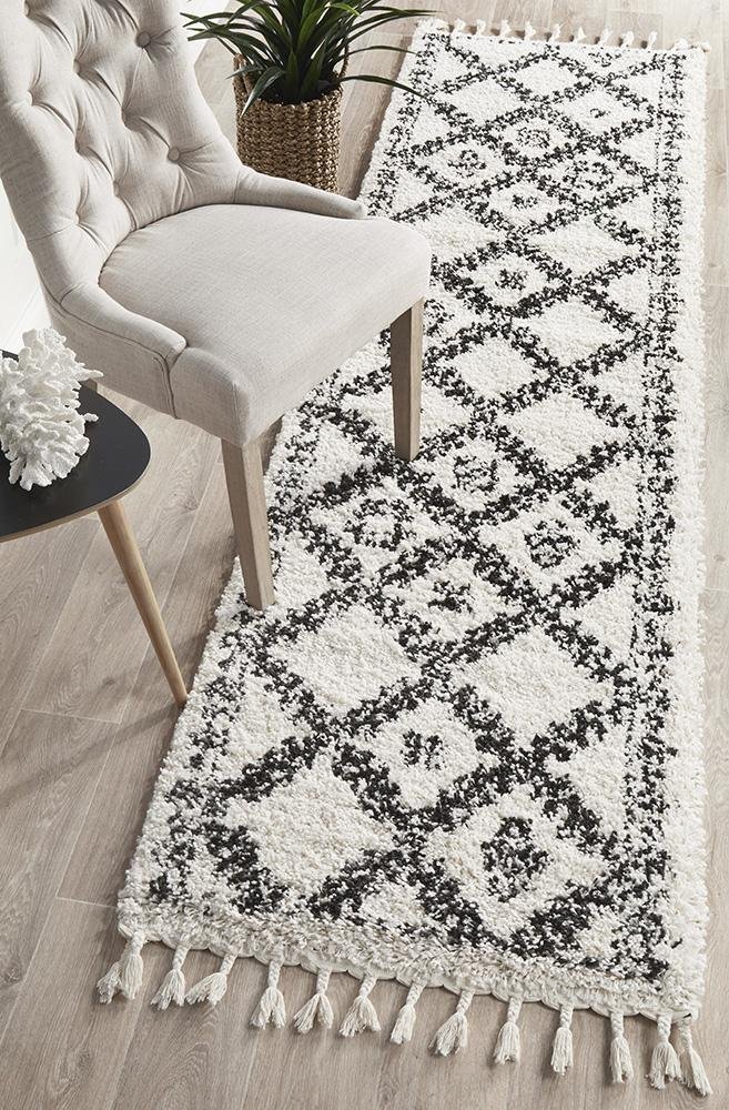 Saffron 33 White Runner Rug - Floorsome - MODERN - SAF - 33 - WHT - 200X80 - MODERN