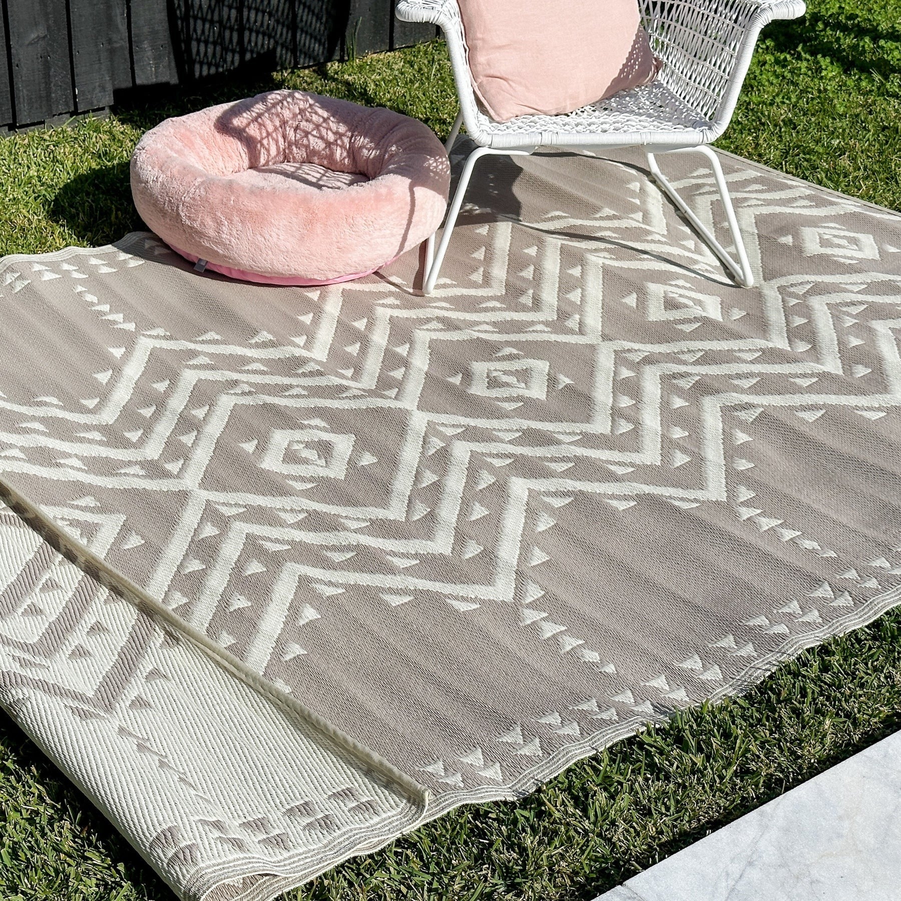 Ayana Grey Recycled Plastic Outdoor Rug - Floorsome - Outdoor Rugs - PLRAYANA0180270 - Outdoor Rugs