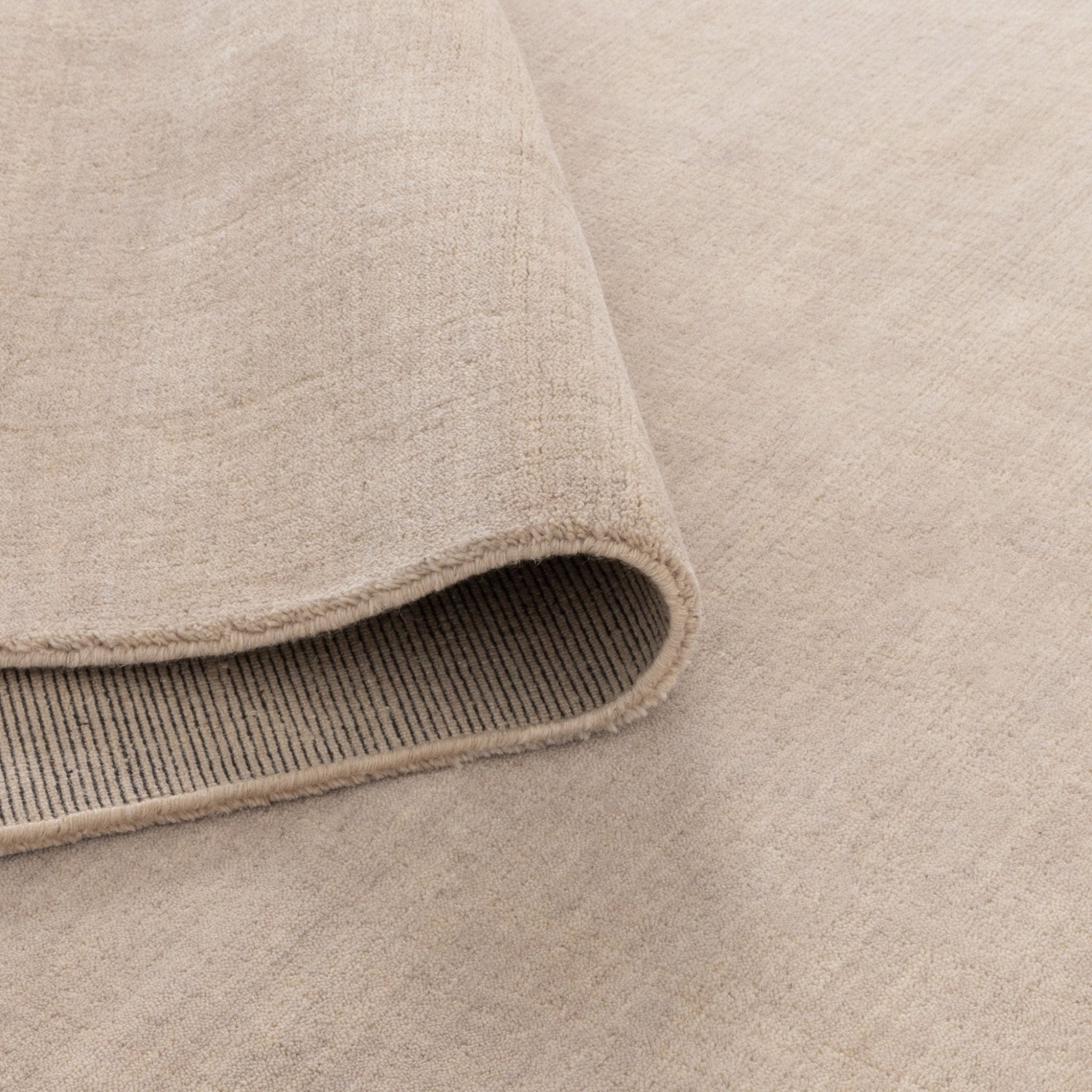 Charleston Hand - Knotted Wool Rug Beige - Floorsome - Area Rug - CHAR160MBEI - Area Rug