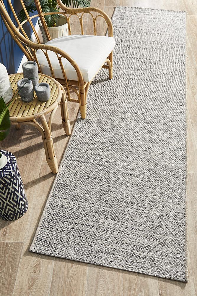 Courtyard Natural Indoor Outdoor Runner Rug