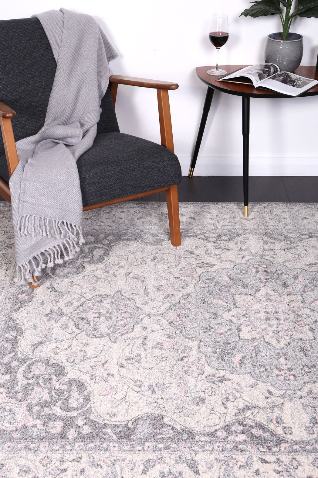 Delicate Grey Oriental Rug - Floorsome - Modern Rugs - DELI160DELI07 - Modern Rugs