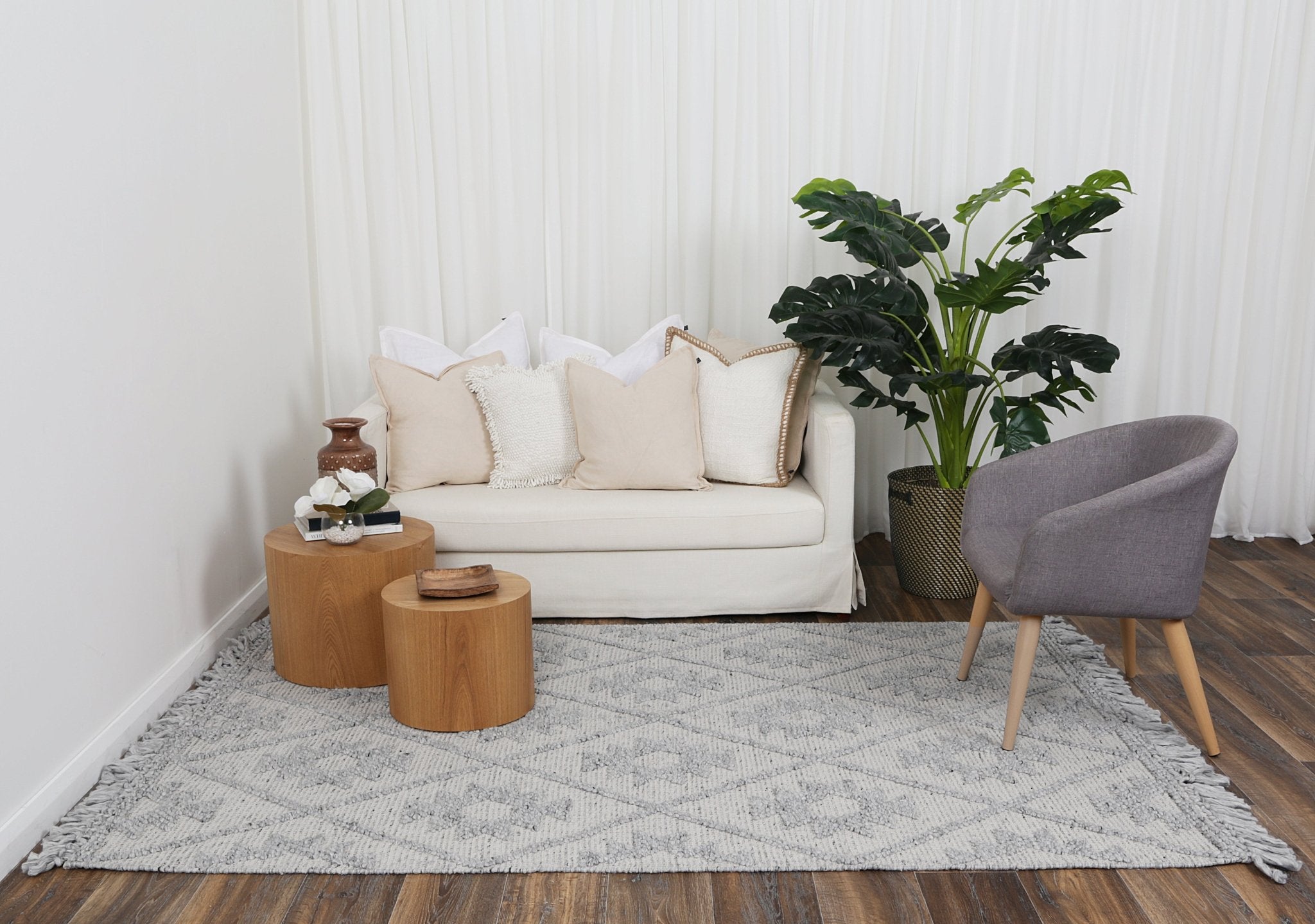 Diego Geometric Grey Wool Rug - Floorsome - Area Rug - DIEG16004LGRE - Area Rug