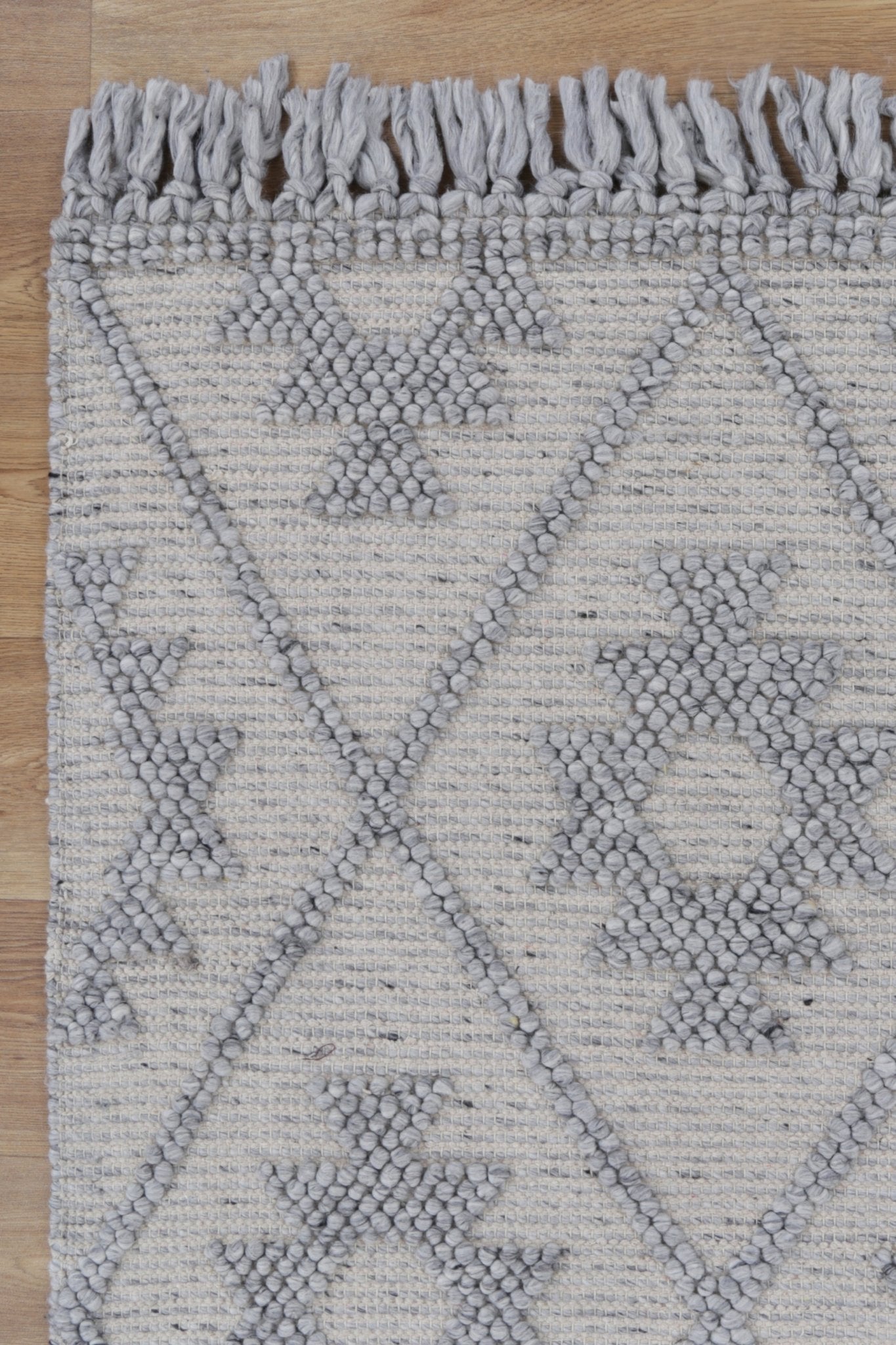 Diego Geometric Grey Wool Rug - Floorsome - Area Rug - DIEG70104LGRE - Area Rug