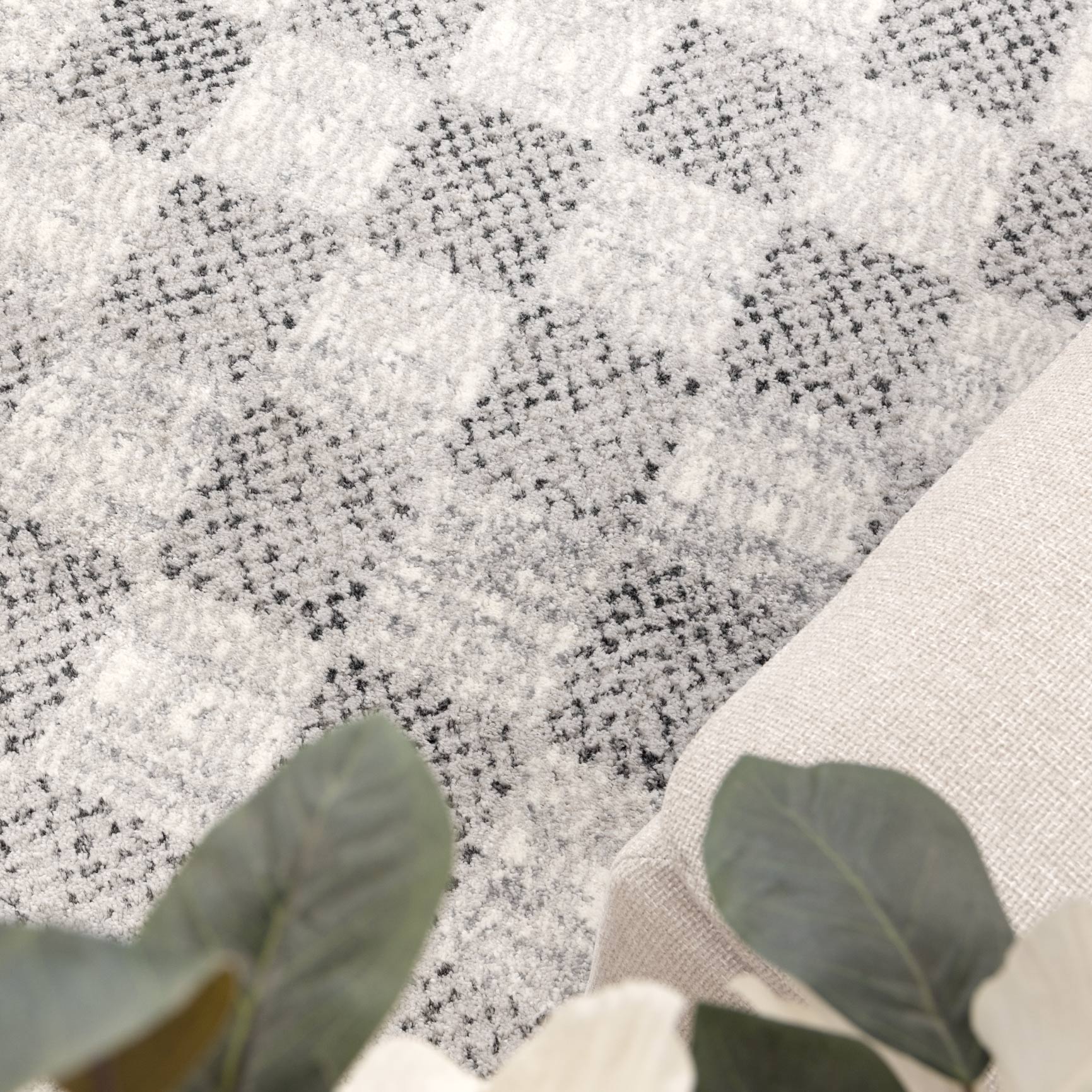 Dorado Grey Checkered Rug - D002 - Floorsome - Area Rug - DORA160D002 - Area Rug