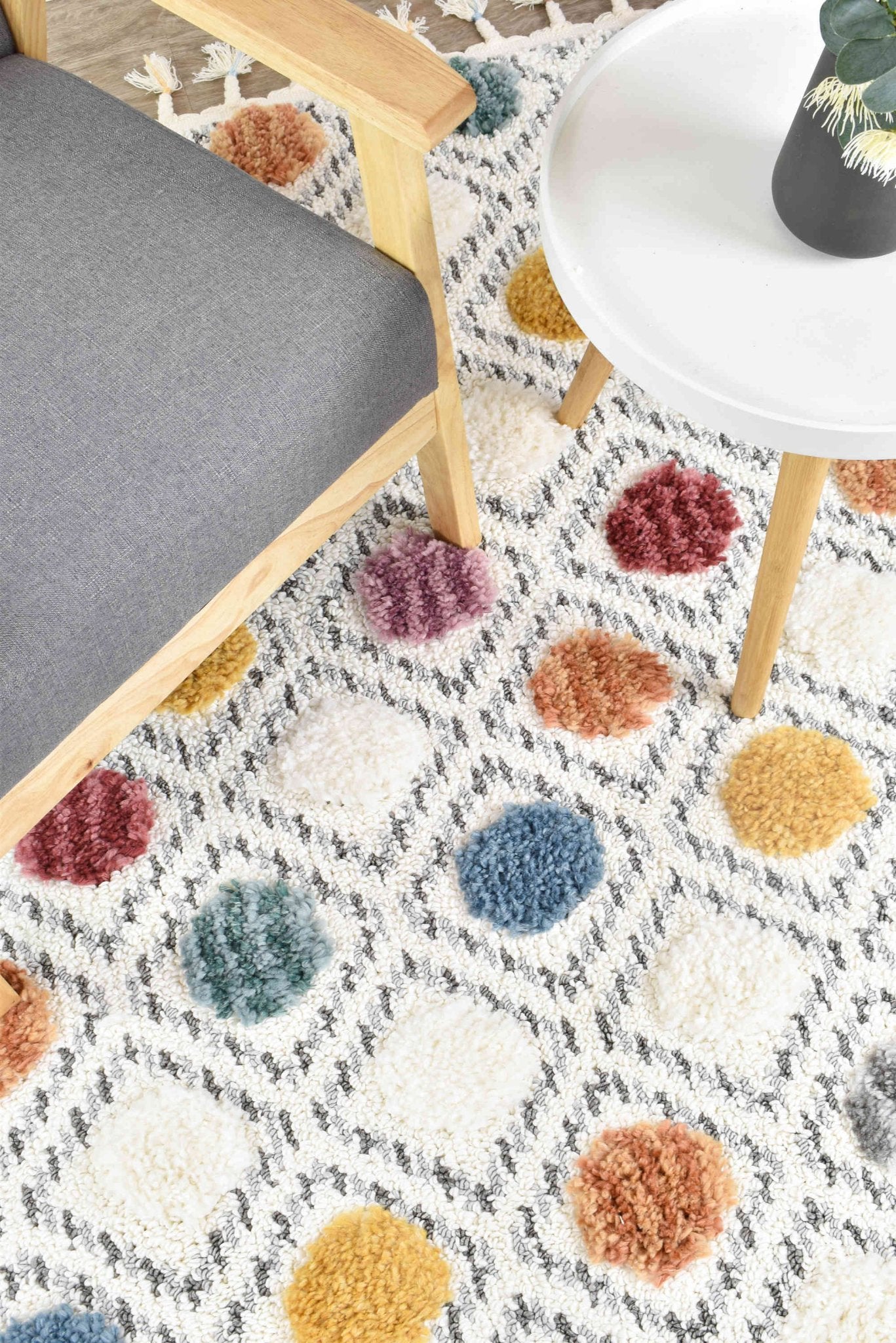 Eden B0075A Polka Dots - Floorsome - SHAGGY - PARIS - B0075A - YELLOW - 80X150 - SHAGGY