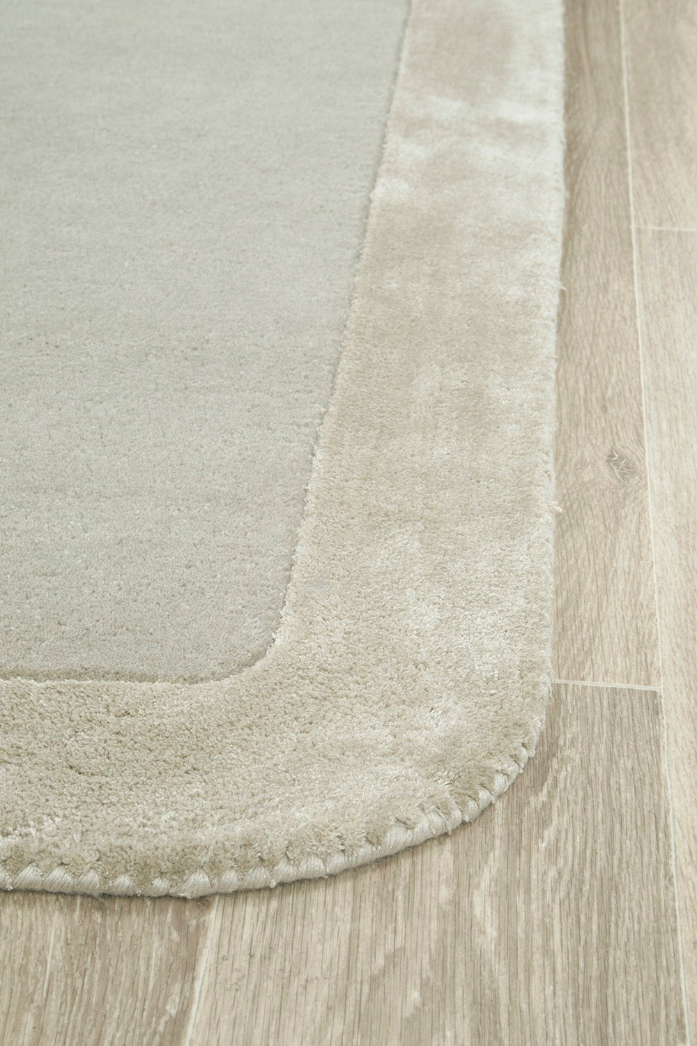 Hugo Silver Rug - Floorsome - Hugo - HUGO - SILVER - 165X115 - Hugo