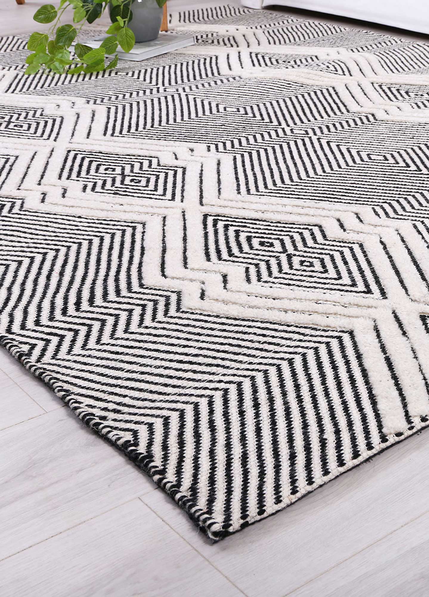 Kaiden Saw Ivory Wool Rug - Floorsome - Rug - HIMA160100IVOR - Rug