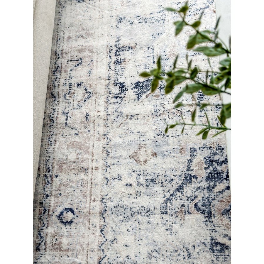 Kiara Distressed Machine Washable Rug - Floorsome - Modern Rugs - MWRKIARA0090150 - Modern Rugs