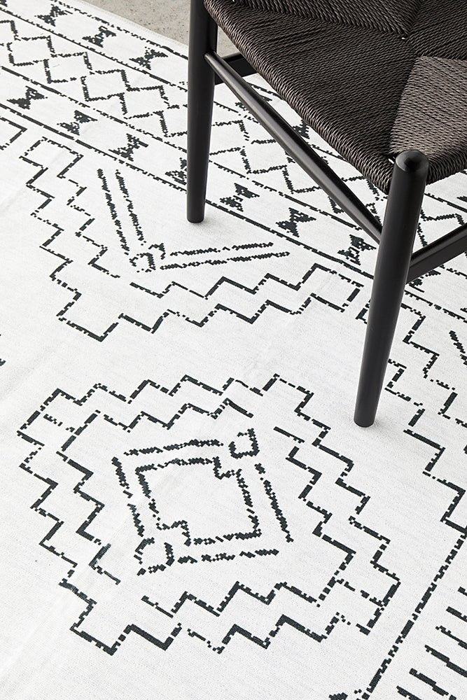Kindred Leeroy White Washable Rug - Floorsome - Kindred Collection - KIN - LEEROY - 220X150 - Kindred Collection