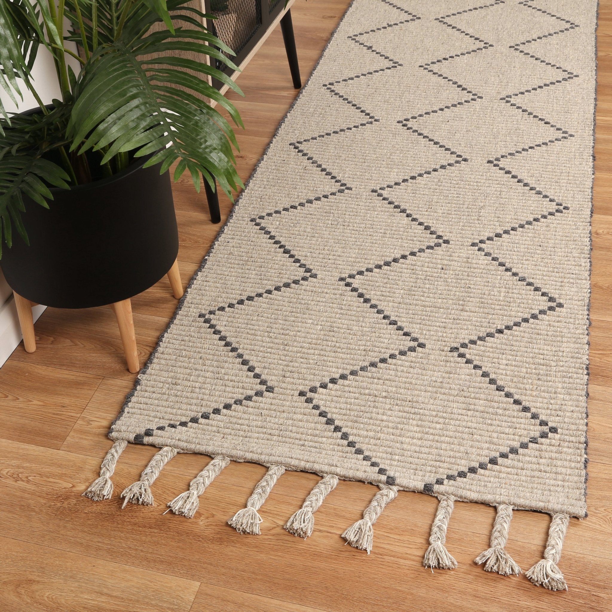 Leilani Diamond Tassel Ash Rug - Floorsome - Rug - GOA803D2ASH - Rug