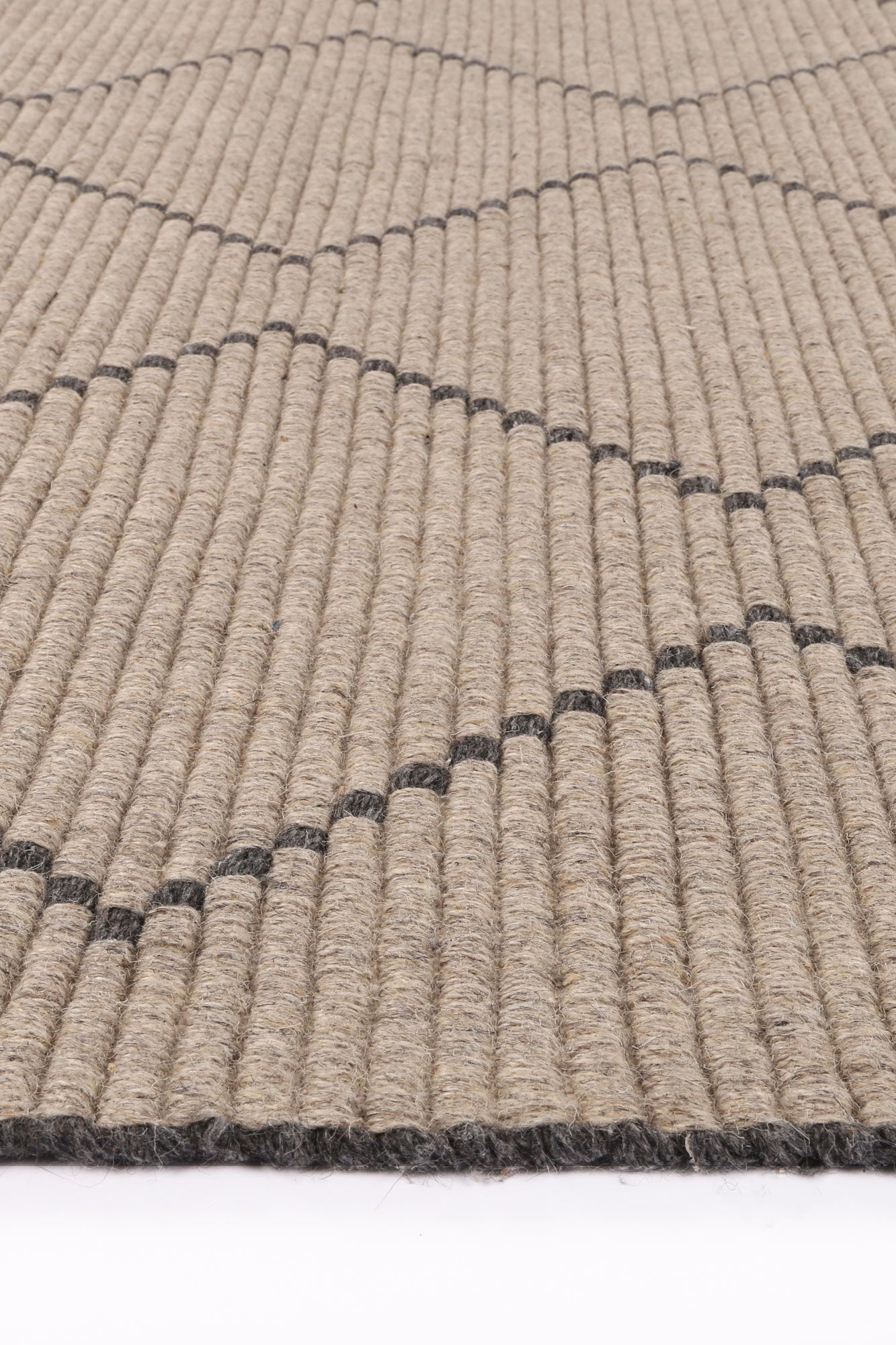 Leilani Diamond Tassel Ash Rug - Floorsome - Rug - GOA803D2ASH - Rug