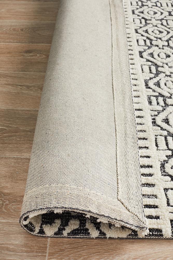 Levi Adonis Ivory Black Rug - Floorsome - MODERN - LEV - 361 - IVO - 225X155 - MODERN