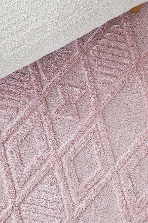 Marigold Lisa Pink - Floorsome - Marigold Collection