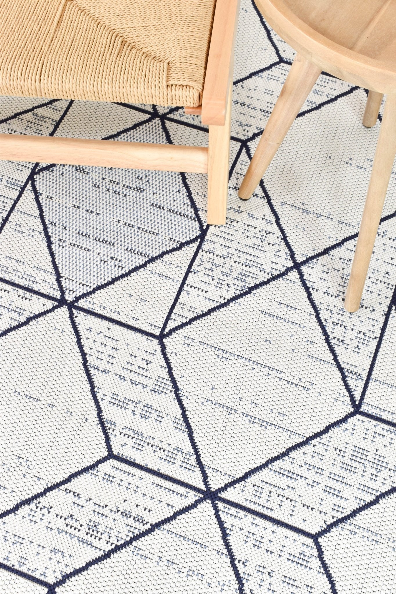 Mirada White Blue Rug 47277 - 396 - Floorsome - INDOOR/OUTDOOR - MIRA - 47277396 - 160x230 - INDOOR/OUTDOOR
