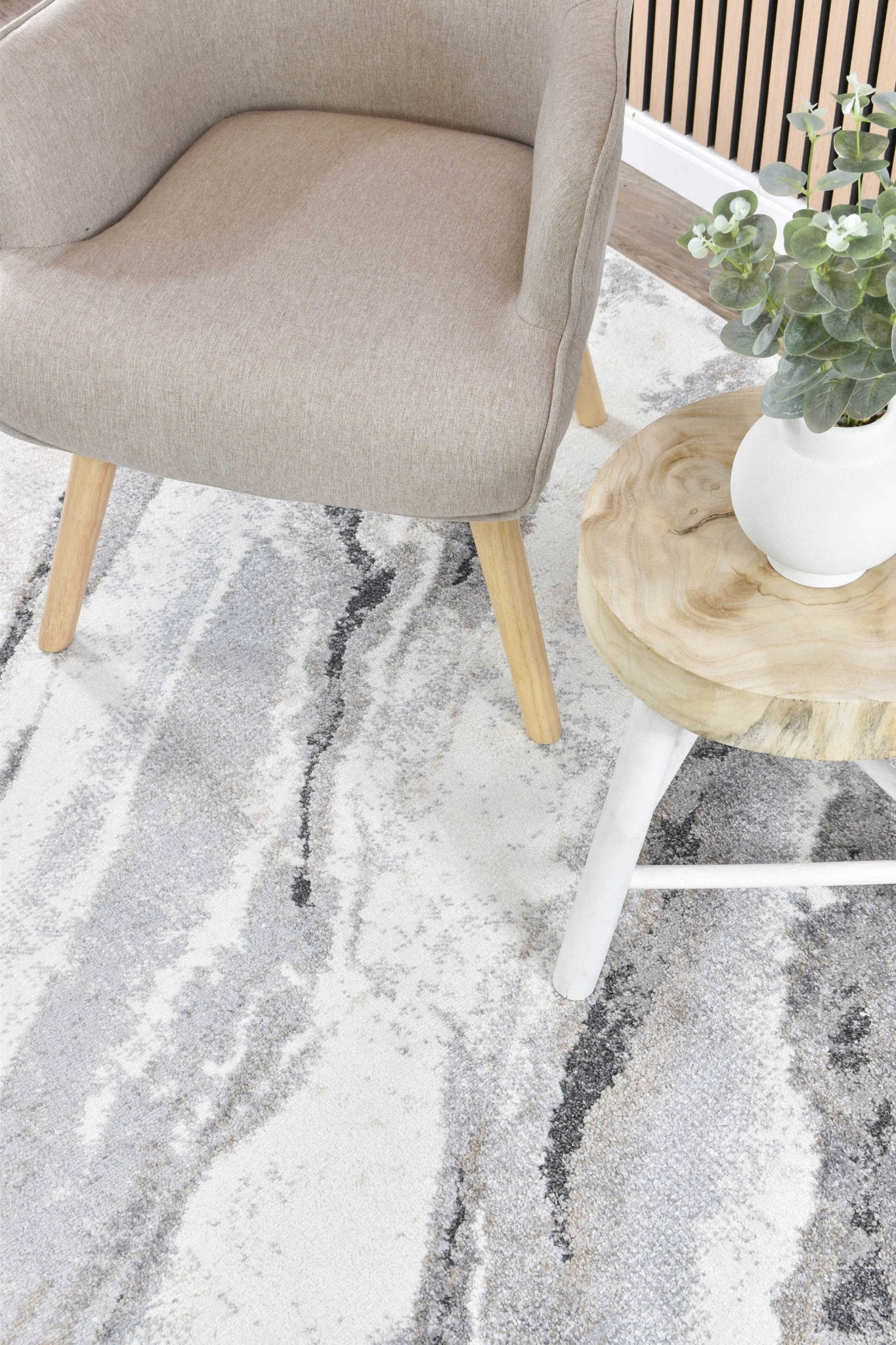 Opulent Radiance Rug - Floorsome - MODERN - CHAR-WILLOW-80X150 - MODERN