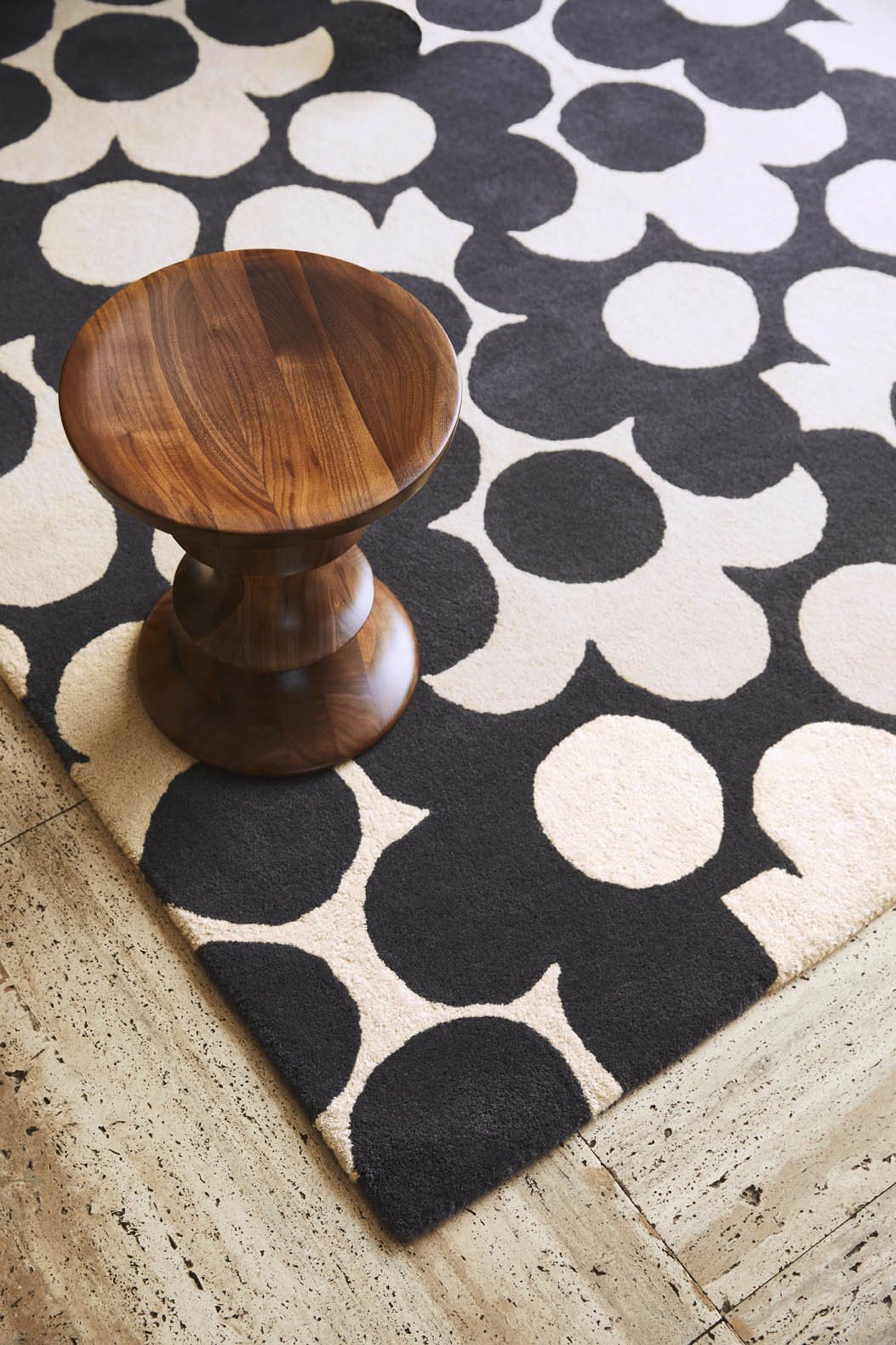 Orla Kiely Puzzle Flower Slate 060905 Rug - Floorsome - Brink & Campman - 2022 Collection - BC - OK - 060905 - 180X120 - Brink & Campman - 2022 Collection