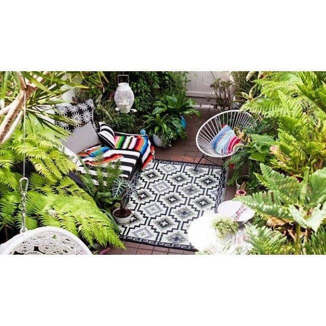 Outdoor Rug Recycled Plastic - Lhasa Black and Cream - Floorsome - Outdoor Rugs - PLRLHBLAC120179 - Outdoor Rugs
