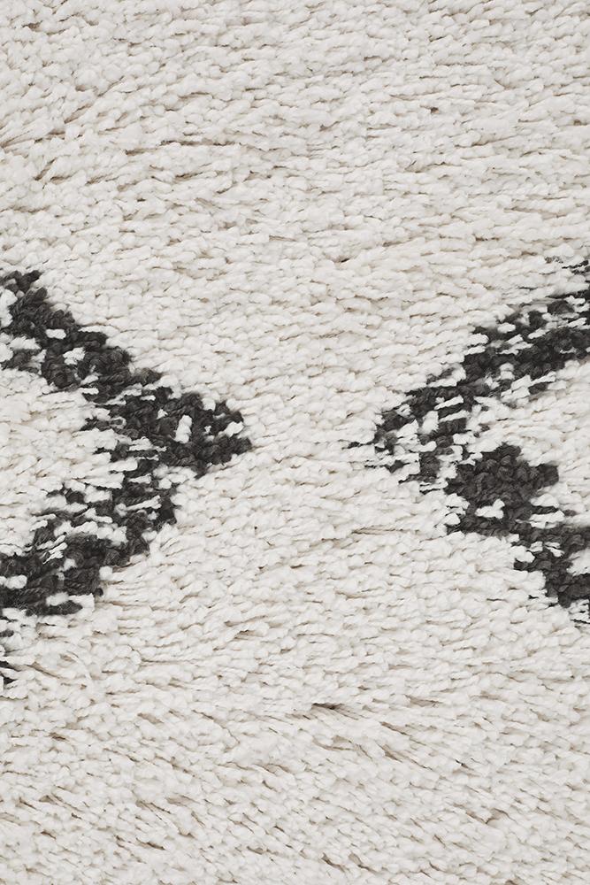 Saffron 11 White Rug - Floorsome - MODERN - SAF - 11 - WHT - 170X120 - MODERN