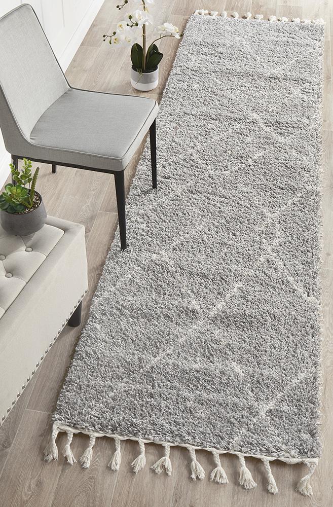 Saffron 44 Silver Runner Rug - Floorsome - MODERN