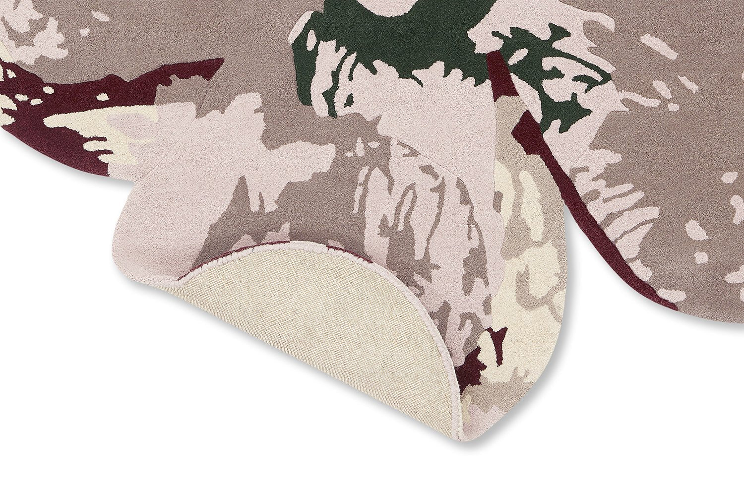 Ted Baker Shaped Magnolia Burgundy Round 162303 - Floorsome - BRINK & CAMPMAN - 2023 COLLECTION - BC - TED - 162303 - 150X150 - BRINK & CAMPMAN - 2023 COLLECTION