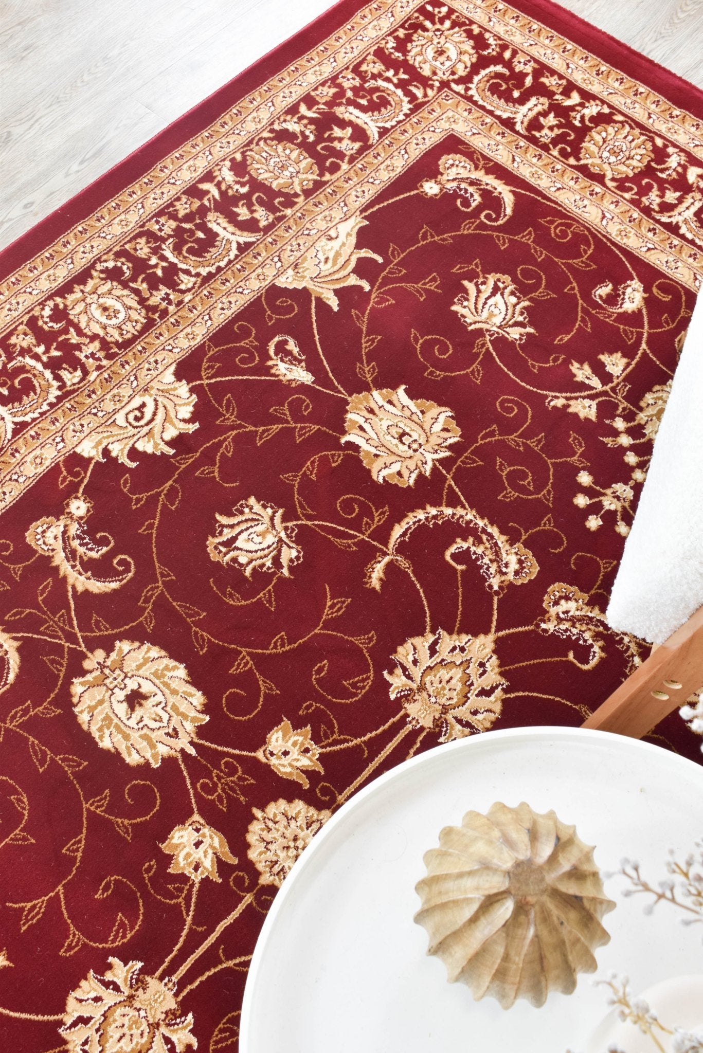 Vienna 84 Red - Floorsome - TRADITIONAL - RIVIE - 84 - RED - 160X230 - TRADITIONAL