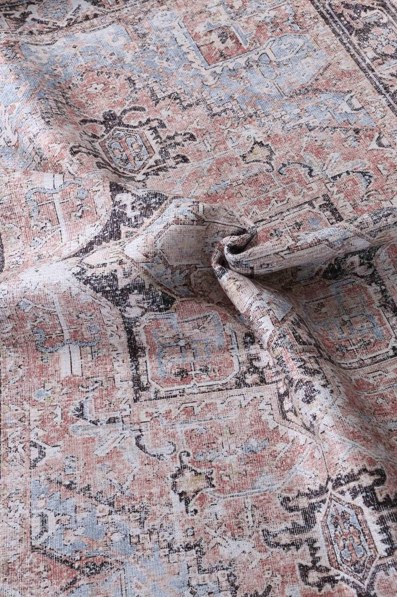 Vintage Crown Leeds Rug - Floorsome - Traditional - VINT160266407 - Traditional