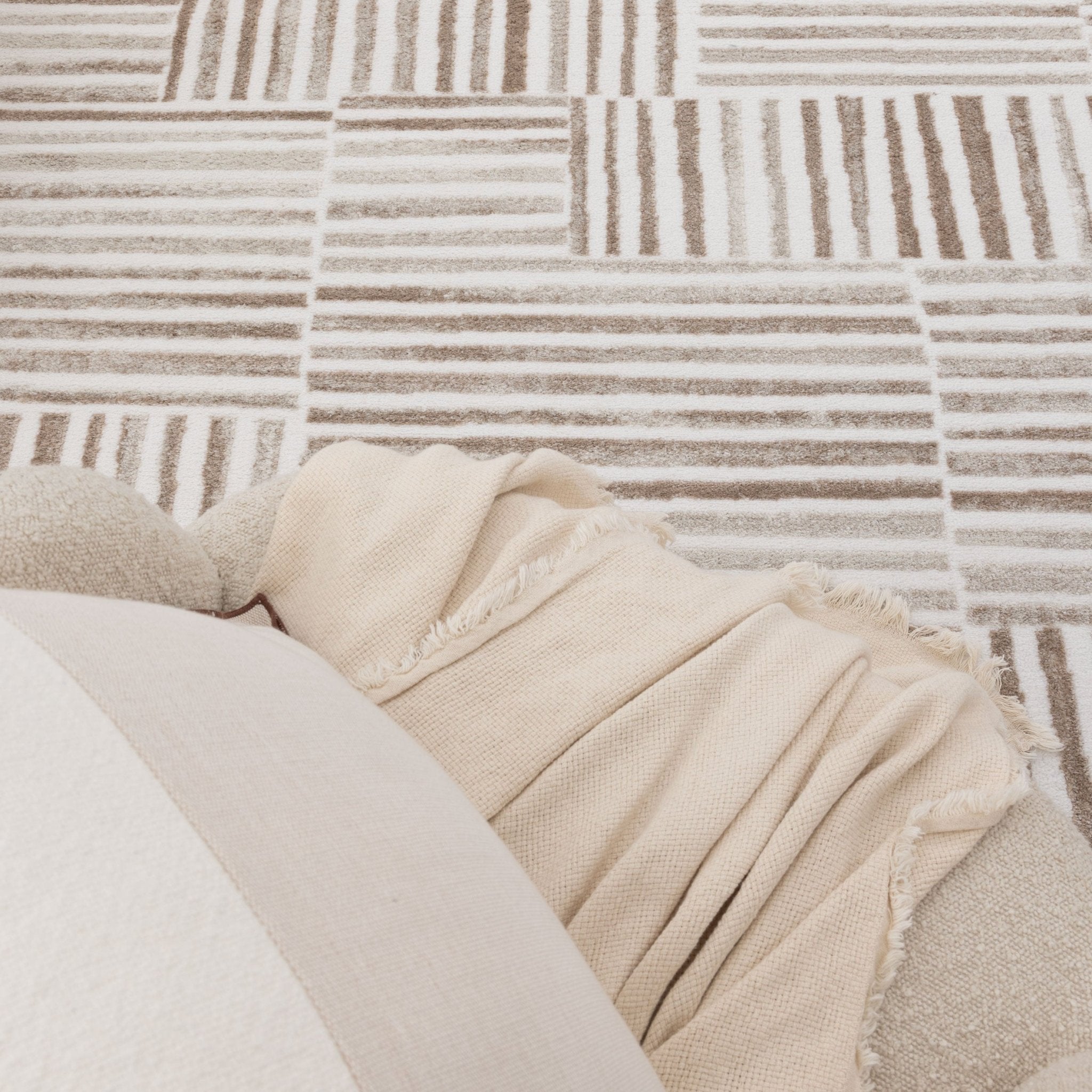 Wellington Geometric Lines Brown Rug - Floorsome - Area Rug - WELL160W001 - Area Rug