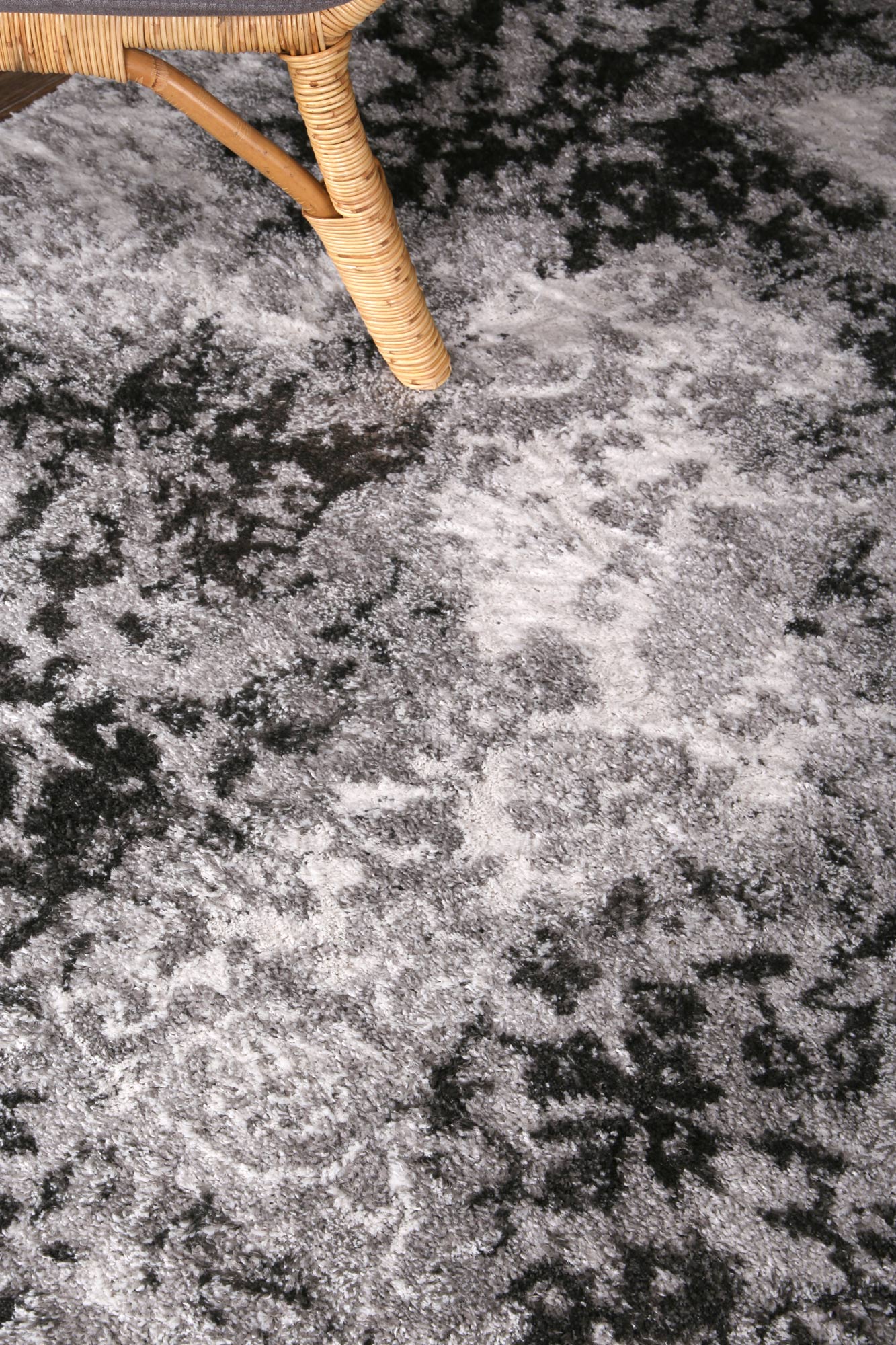 Yuzil Dark Grey Transitional Rug - Floorsome - Rug - CENT12014 - Rug