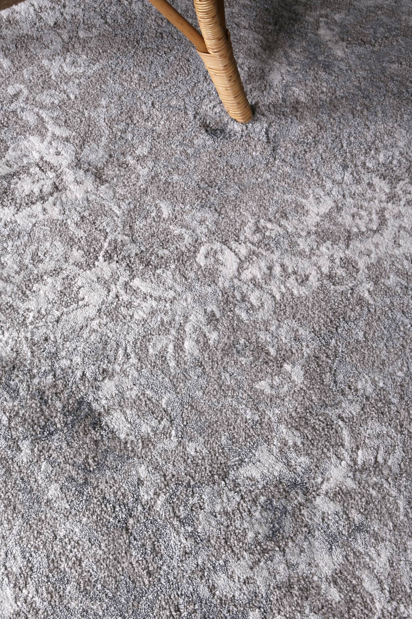 Yuzil Transitional Floral Rug - Floorsome - Rug - CENT12016 - Rug
