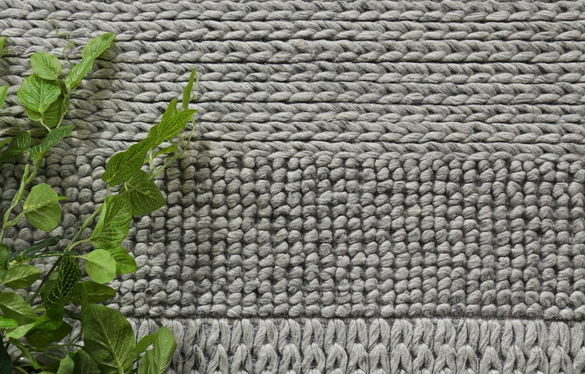 Zayna Grace Grey Wool Blend Rug - Floorsome - Rug - HARL160GRACGREY - Rug