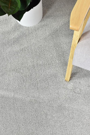 Touch Super Soft Silver Rug 71301-060