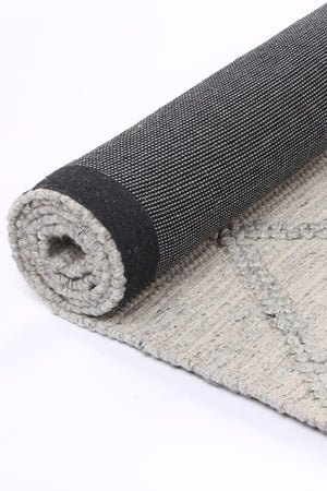 Leilani Diamond Braided Grey Rug