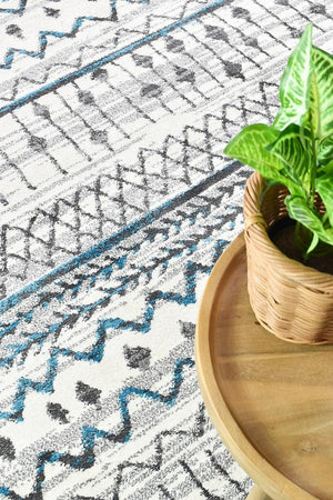 Vision 285 Cream Turquoise Rug