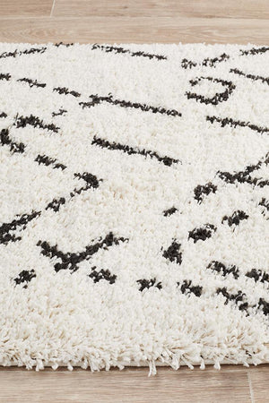 Saffron 55 White Runner Rug