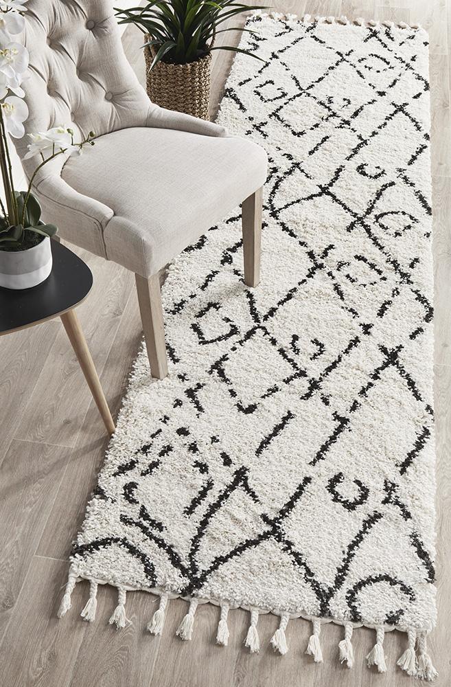 Saffron 55 White Runner Rug