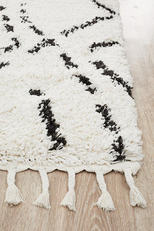 Saffron 55 White Rug