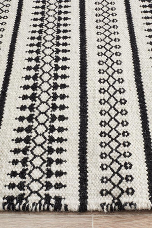 Ester Delicate Lace Woollen Rug Ivory Black