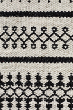 Ester Delicate Lace Woollen Rug Ivory Black