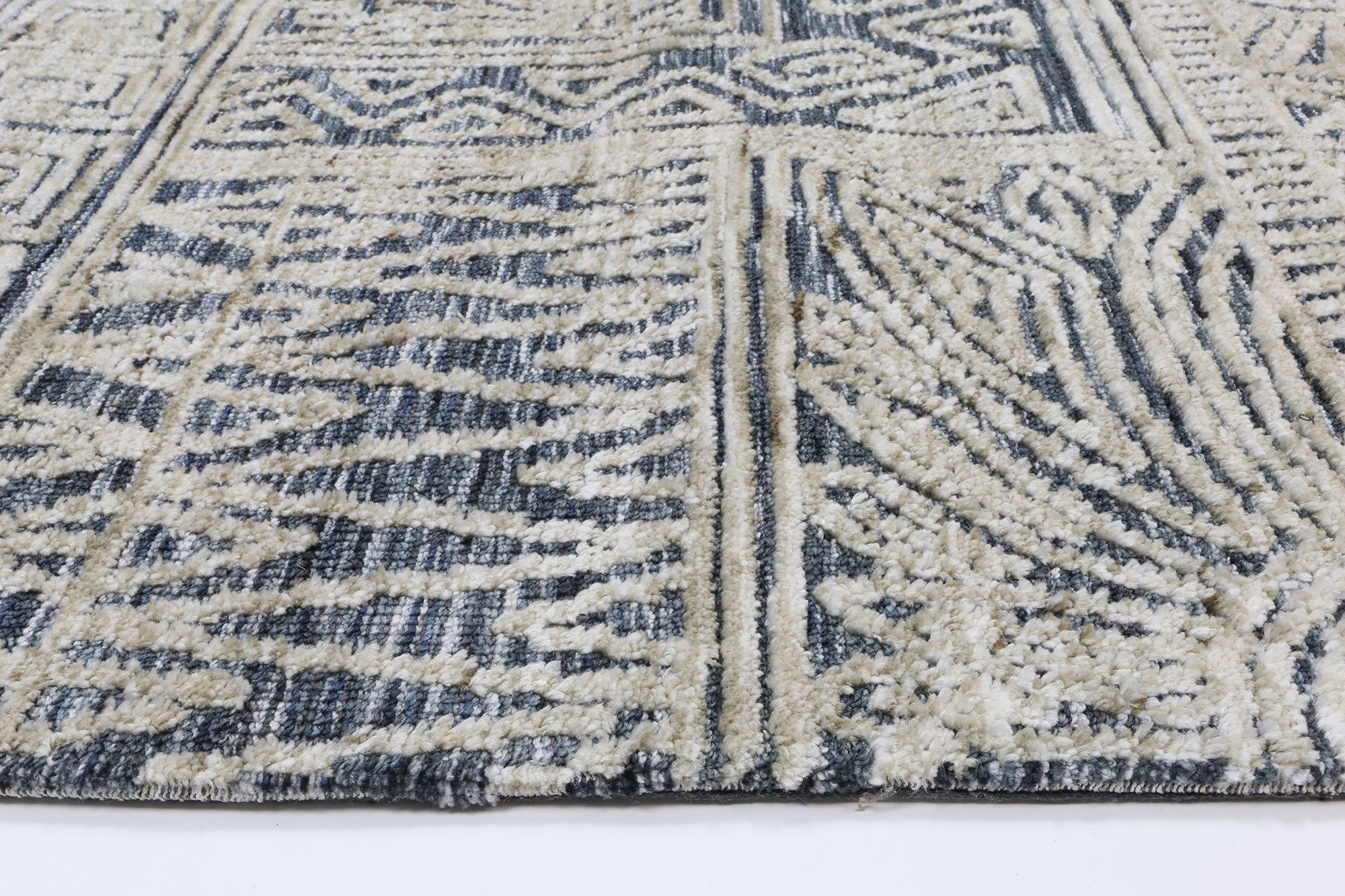 Alayah Anthacite Flower Rug - Floorsome - Rug - AMRI160NEWBANTH - Rug