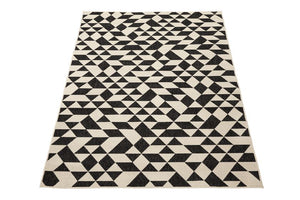 Yuma Black And Cream Modern Polypropylene Outdoor Rug