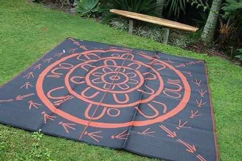THE YARNING CIRCLE Aboriginal Design Recycled Plastic Mat, Orange & Black 2.7 x 2.7m - Floorsome - Outdoor Rugs - GKOZ22B - Outdoor Rugs