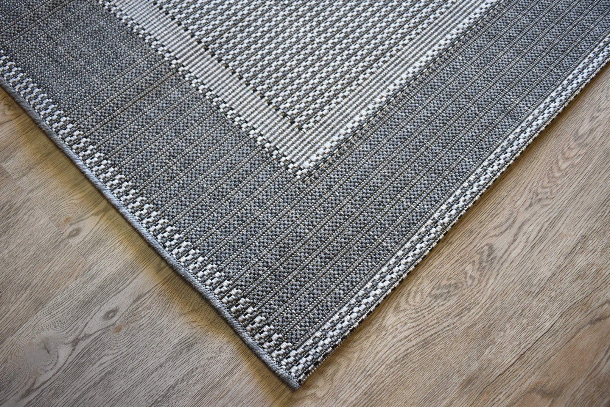 Willow Silver Grey Indoor Outdoor Rug - Floorsome - INDOOR/OUTDOOR - CLEM - 1589092 - 60x110 - INDOOR/OUTDOOR